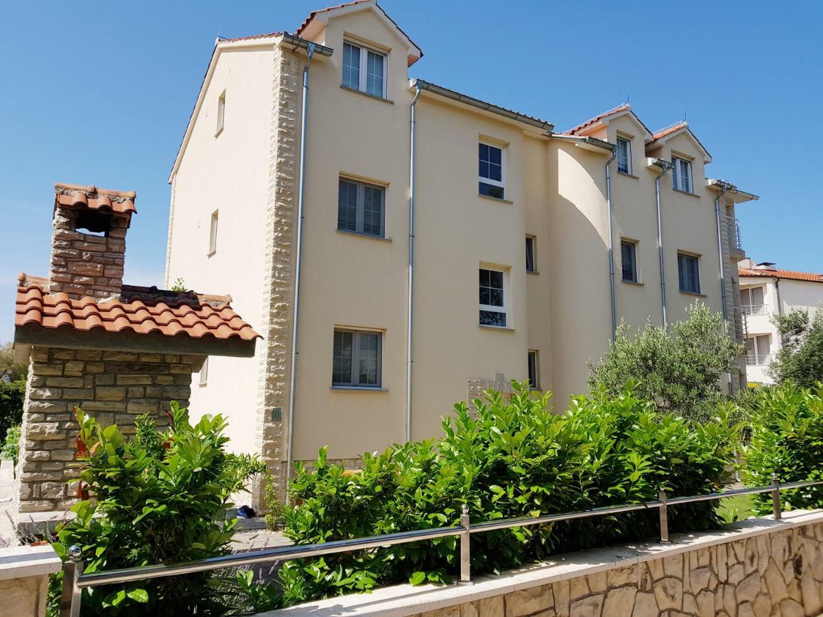 סרימה Apartments Palaca Sunca מראה חיצוני תמונה